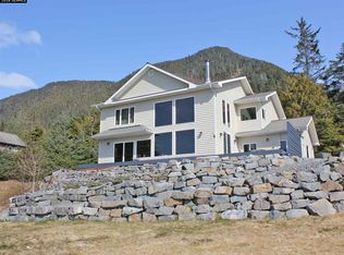 105 Kramer Ave, Sitka, AK 99835