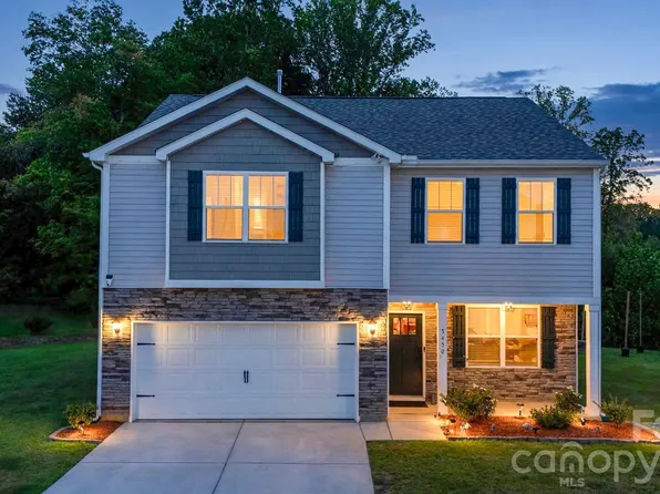 3450 Buck Ct, Gastonia, NC 28056