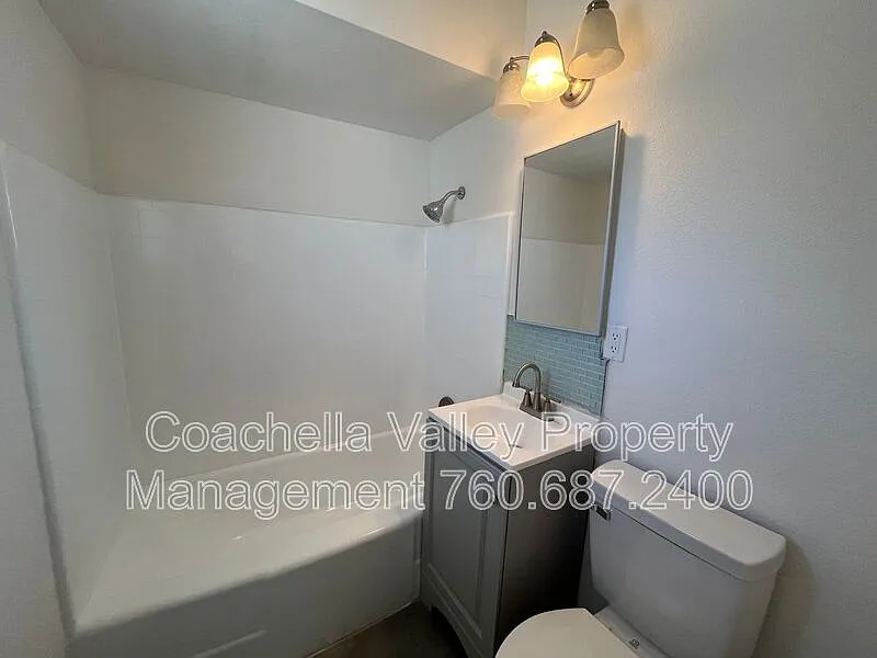 Studio, 1.0 bath, $995 — Photo 2