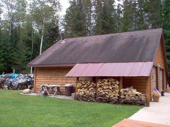 Log-sided garage
