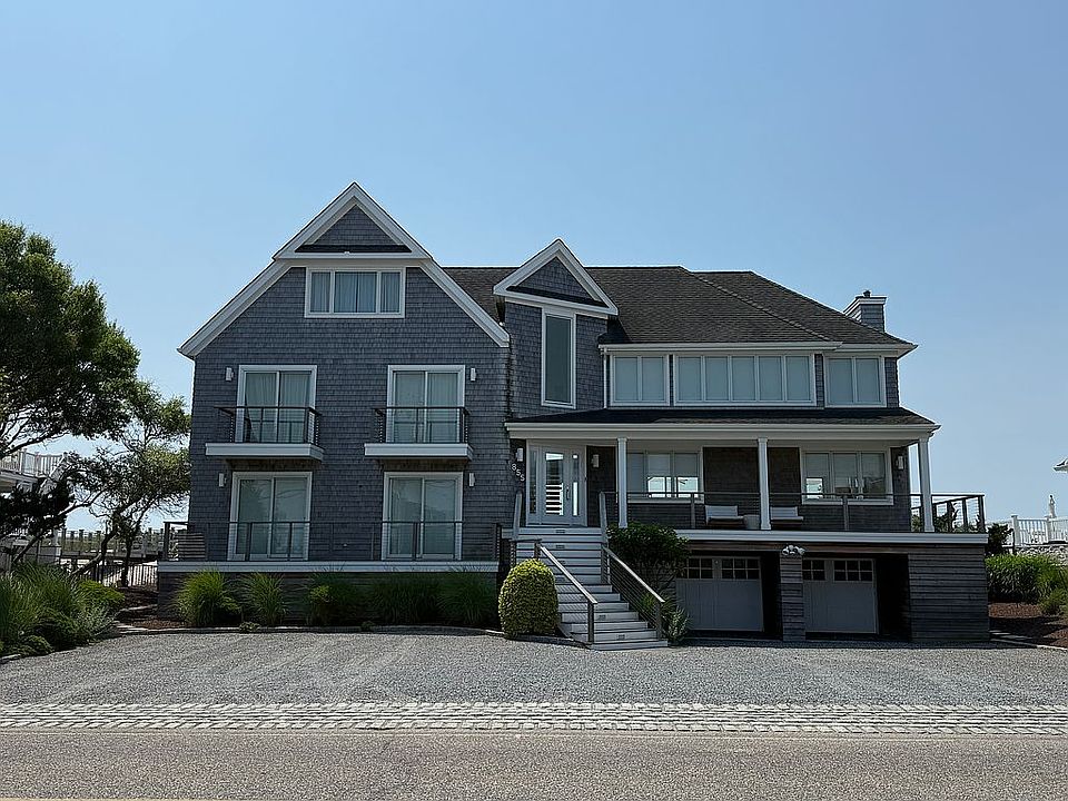 1st image of 855 Dune Rd