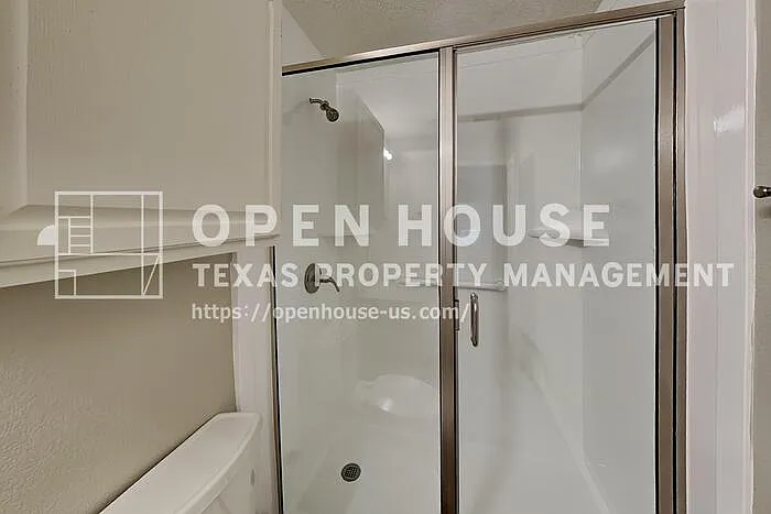 1523 Warwick Dr — Photo 20