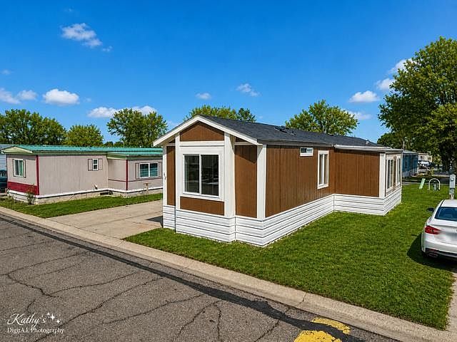1st image of 165 Hillcrest Ave Trailer 62