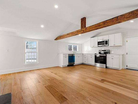 4th image of 34 Central St #2