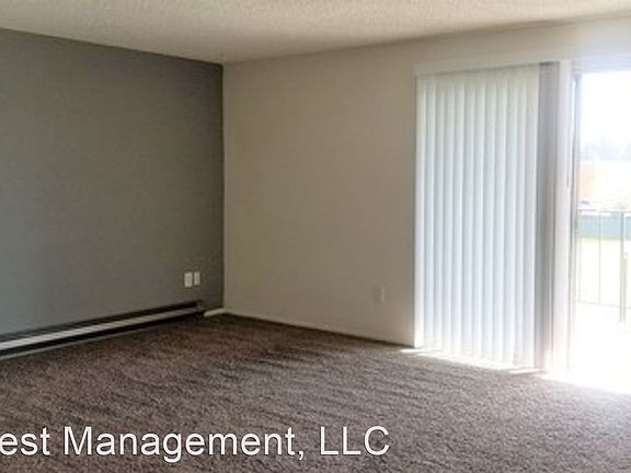 5th image of 317 NE 104th Ave APT D