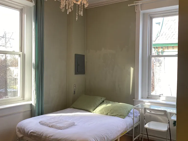 205 N 36th St — Photo 16