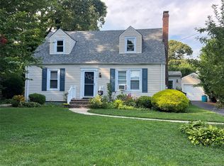 (Undisclosed Address), Islip, NY 11751