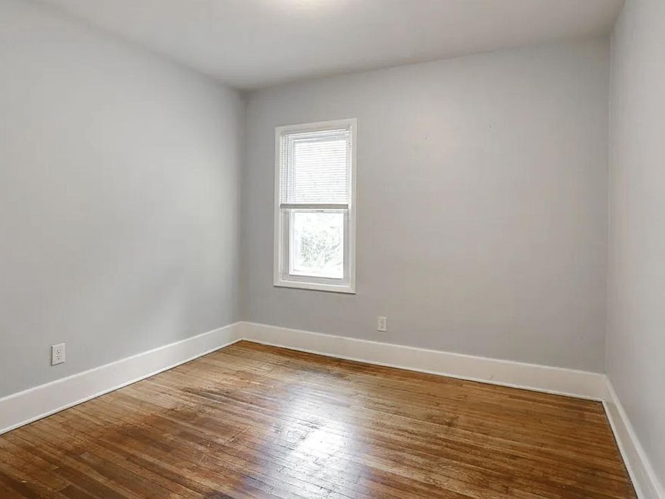 1st image of 622 Colvin Ave
