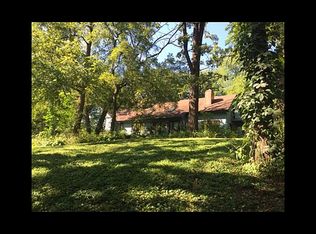 5916 W Radcliff Ct, McHenry, IL 60050
