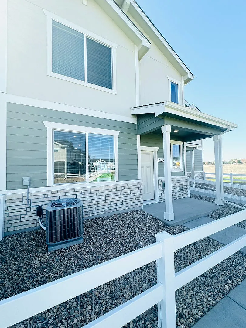 Building Photo - 478 Condor Way