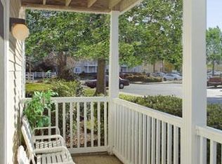 201 Red Cedar Ct APT 2A, Chesapeake, VA 23320