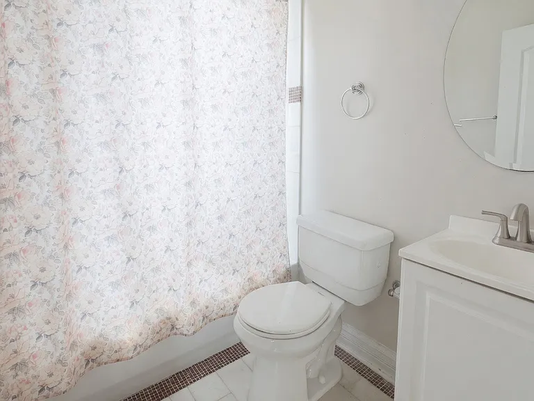 2037 W Touhy Ave #2 — Photo 9