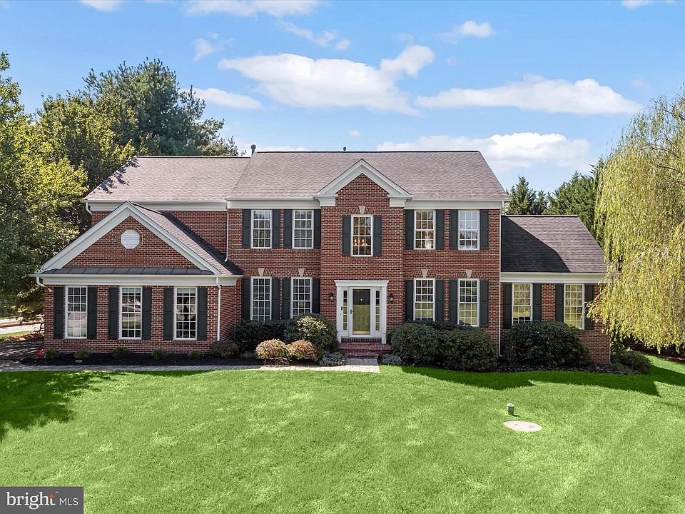1st image of 15300 Doe Hill Ct