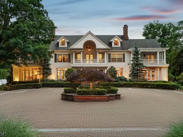 34 Oak Bend Rd, West Orange Twp., NJ 07052