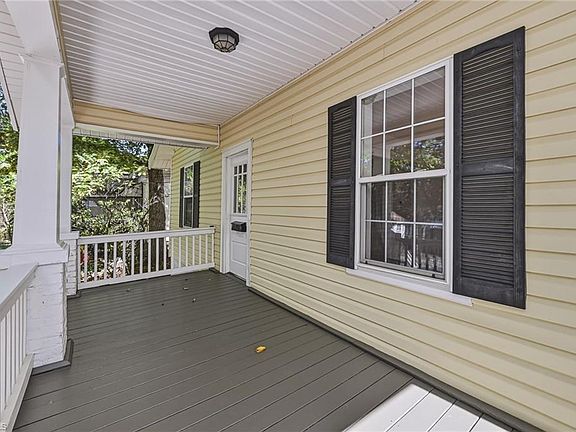 5th image of 937 Hutton St