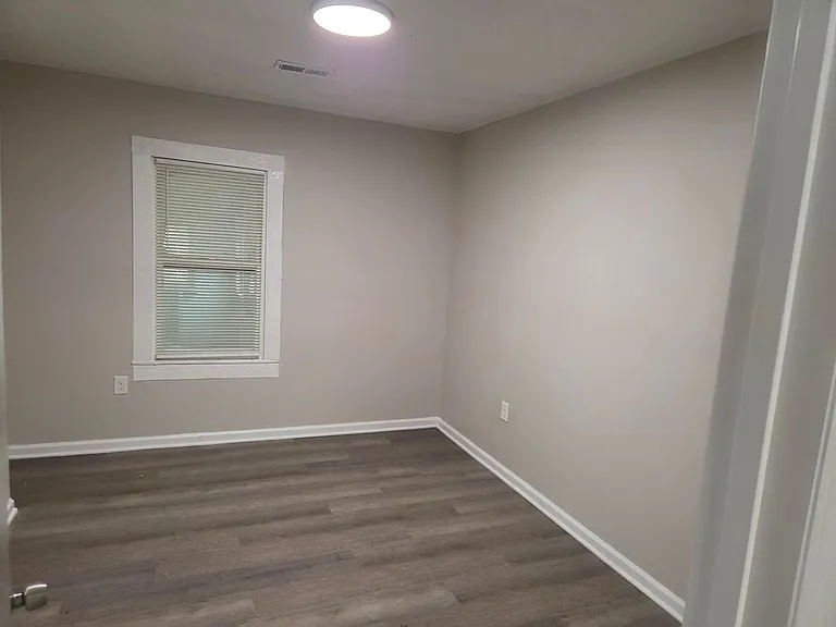 3152 S Stratford Rd — Photo 7