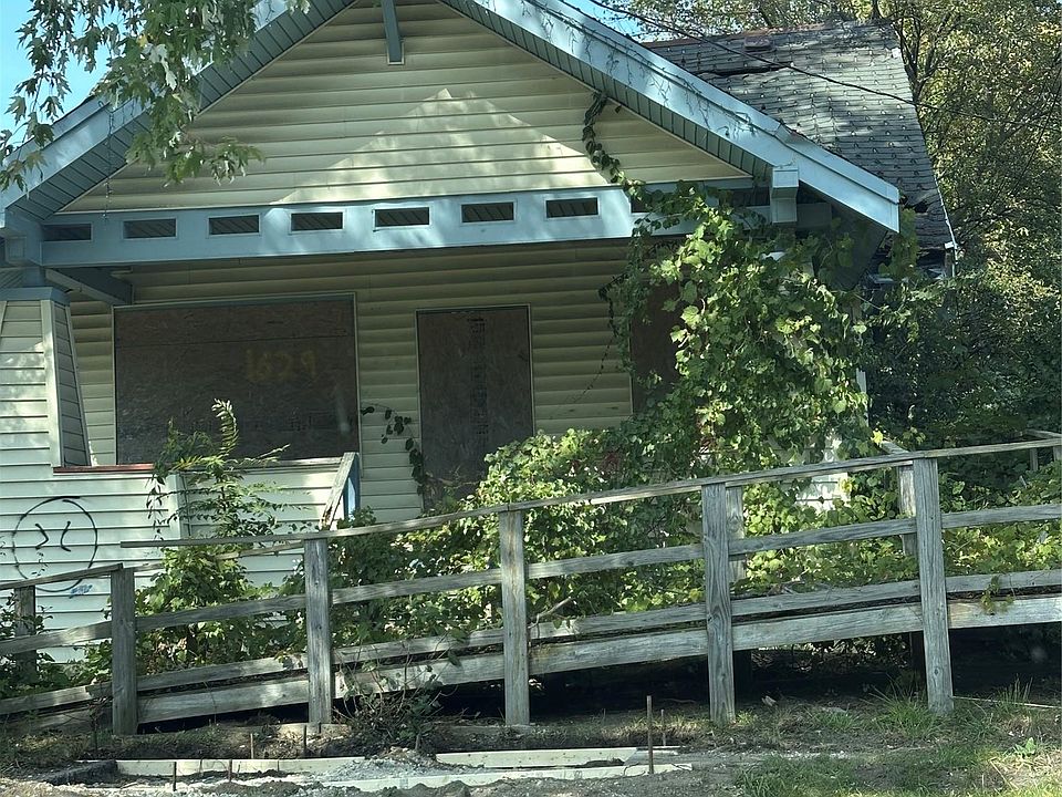 2nd image of 1629 New York Ave