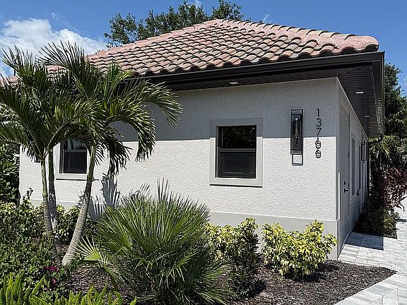 3rd image of 13766 Golden Palms Cir