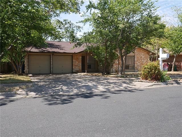 1st image of 1707 Pine Knoll Dr