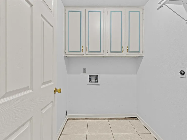 180 County Road 4933 — Photo 15