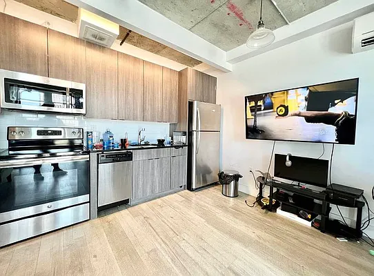 Rented by Voro NYC | media 7