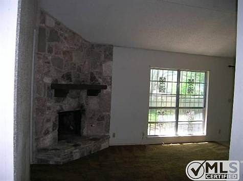 2nd image of 8350 Tuxford