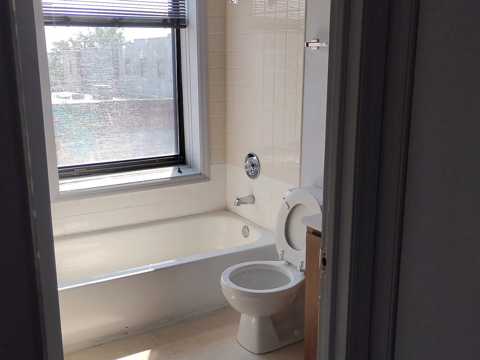 1 bed, 600 sqft, $1,000 — Photo 4