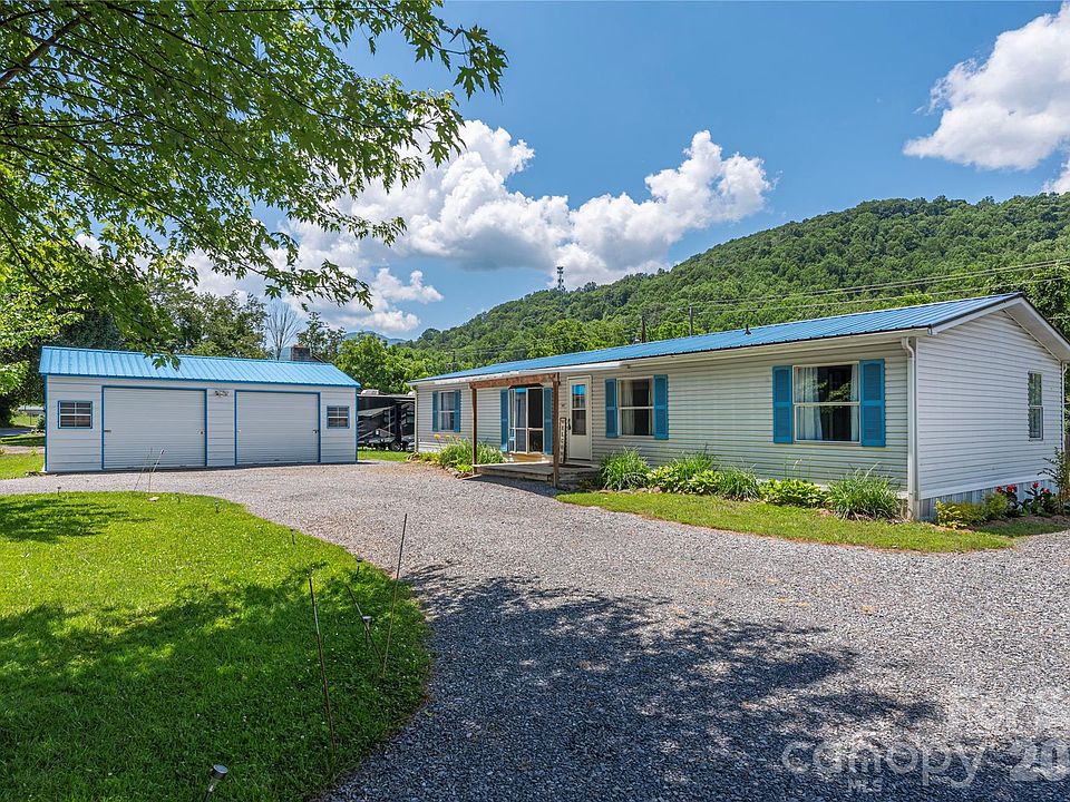 1st image of 1458 Old Balsam Rd