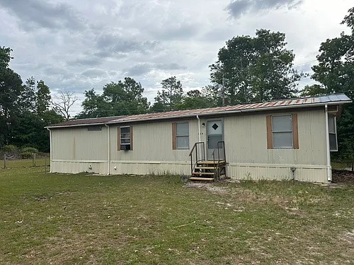 182 Vine St Photo 1