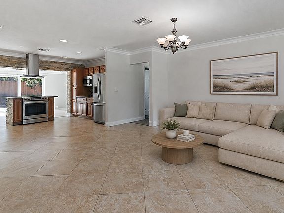 5th image of 3100 S SEACREST Boulevard