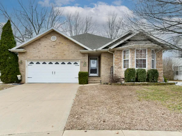 219 N Cedarwood Avenue, Republic, MO 65738