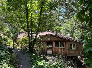 9442 Oak Ln, Forestville, CA 95436