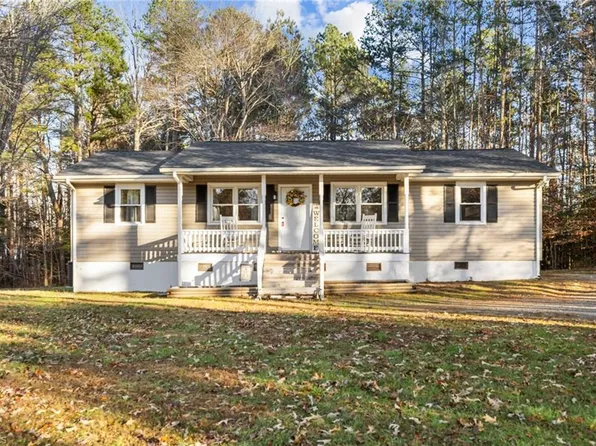 192 Hussey Ln, Robbins, NC 27325