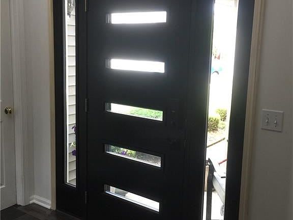 4th image of 3866 Retreat Dr