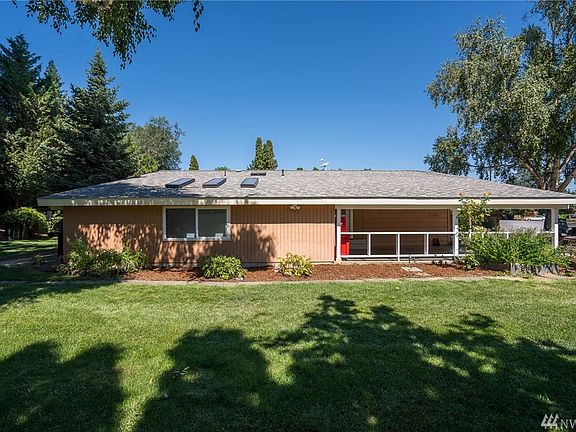5th image of 1008 Vista Pl