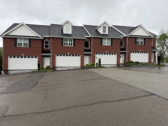 2nd image of 211 Settlers Ct
