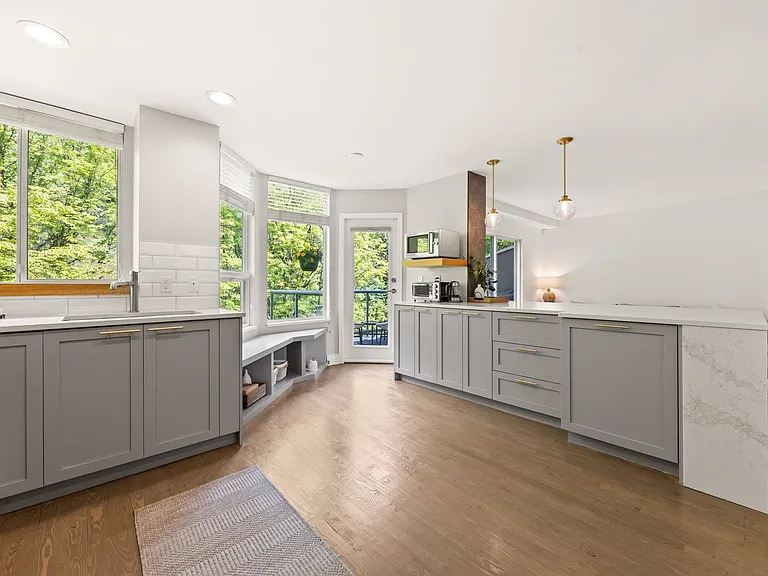 2990 Panorama Dr — Photo 6