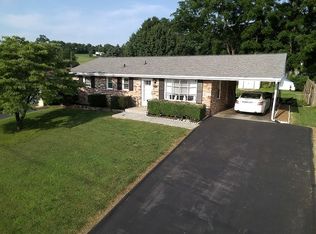 6261 Nell Cir, Roanoke, VA 24019