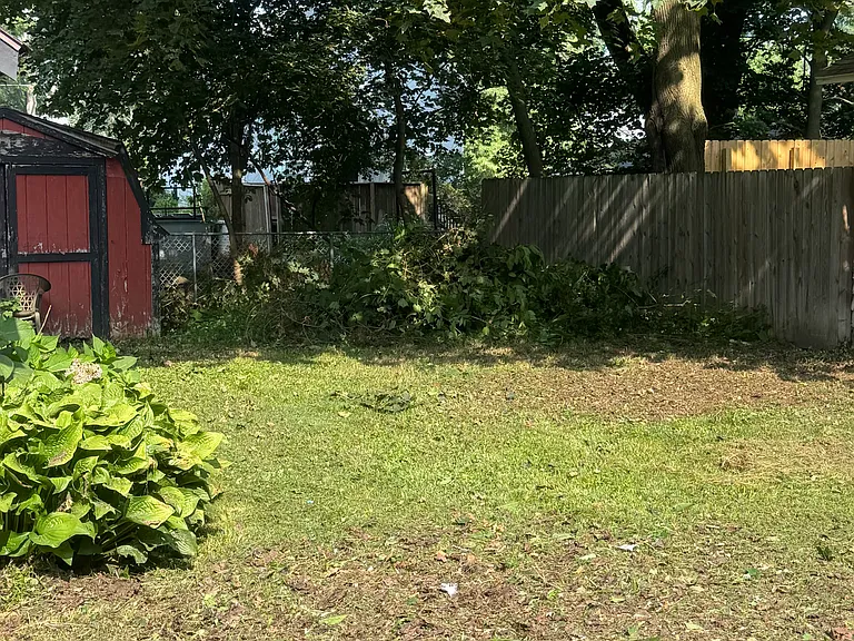 1227 Baker Dr — Photo 4