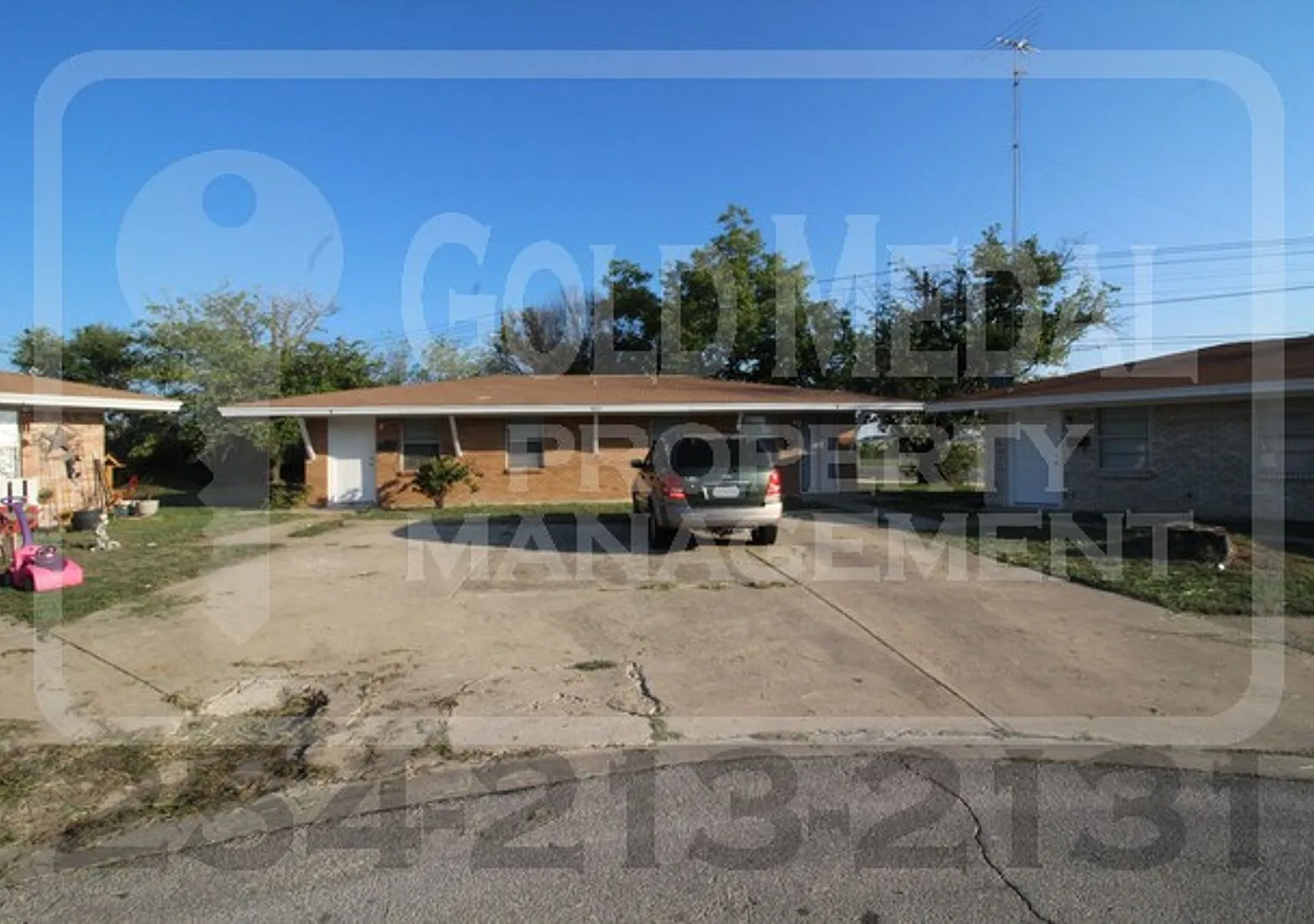 801 Pecan Circle — Photo 1