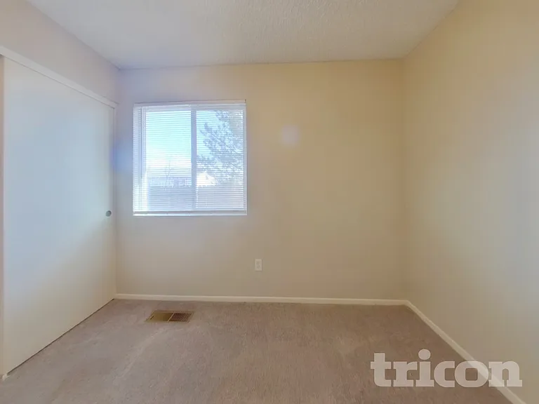 8475 Sopwith Blvd — Photo 13