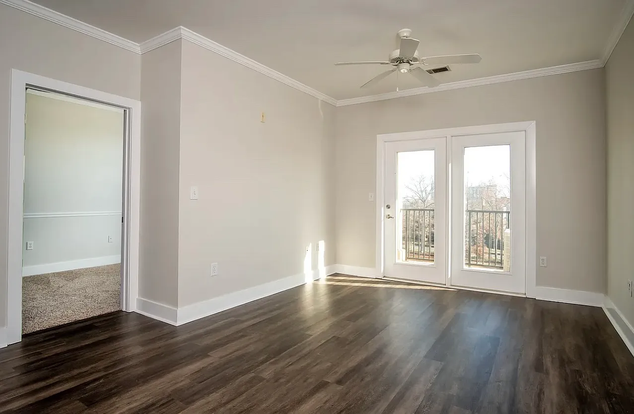 2 bed, 1120 sqft, $2,300 — Photo 2