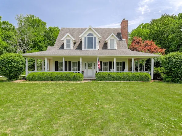 1005 Chenoweth Ln, West Lafayette, IN 47906