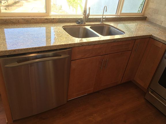 4th image of 736 1/2 E Yanonali St