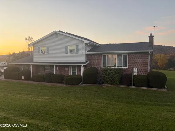 7016 Mountain Ln, Berwick, PA 18603