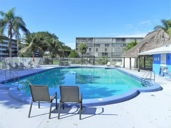 950 Hillcrest Drive #305, Hollywood, FL 33021