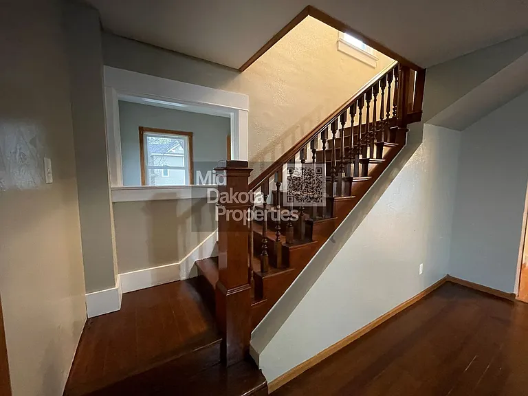 700 S Wisconsin St — Photo 2
