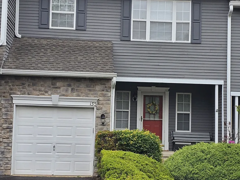 155 Woodstream Ct — Photo 1