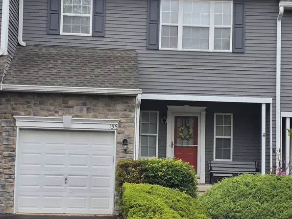 155 Woodstream Ct, New Hope, PA 18938