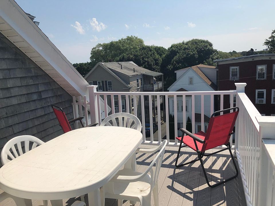 Rooftop Deck